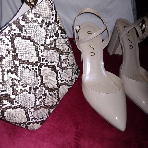 Accessories - Picture 2 of 4